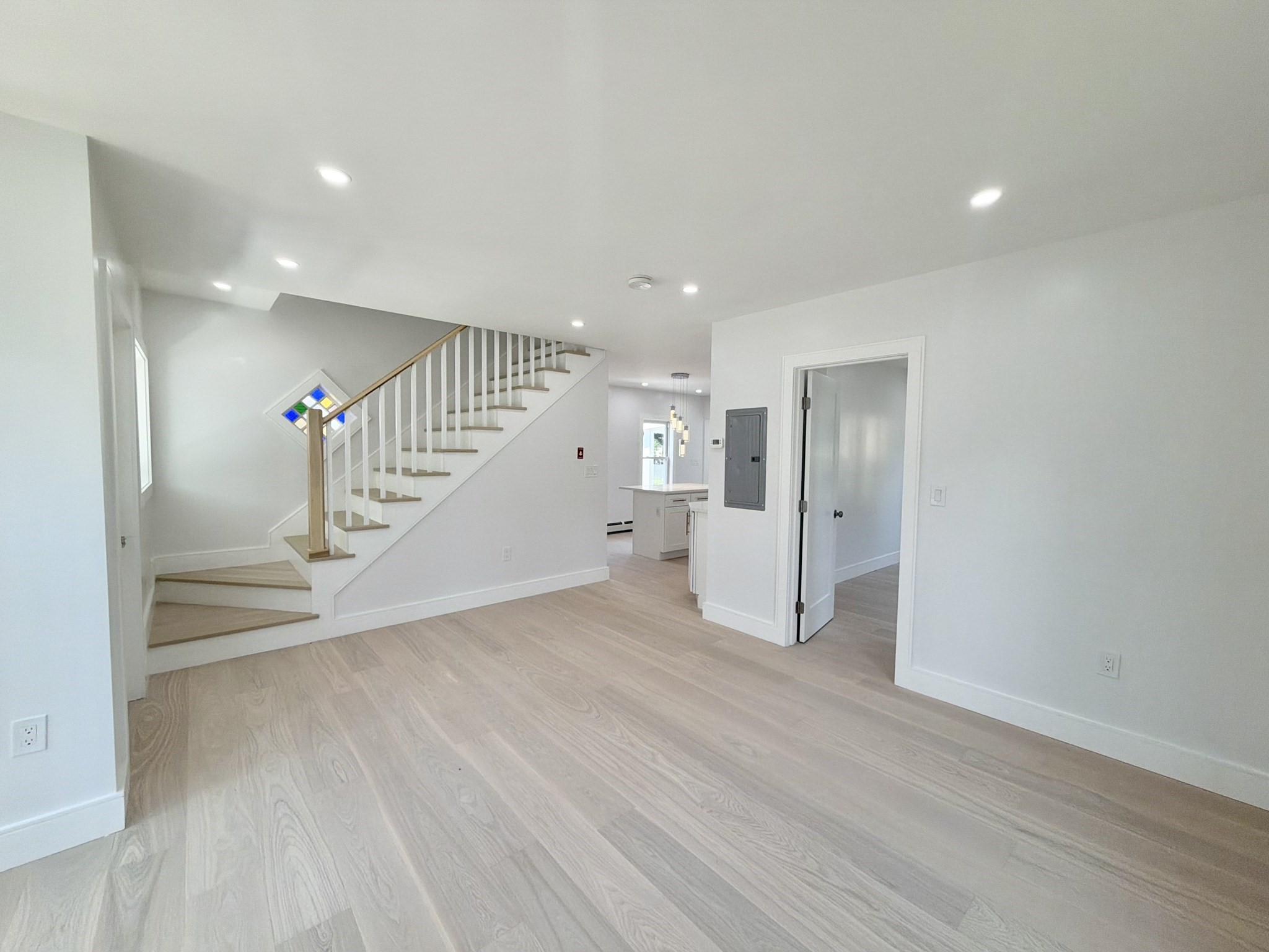 62 Arthur St Property Photo 6