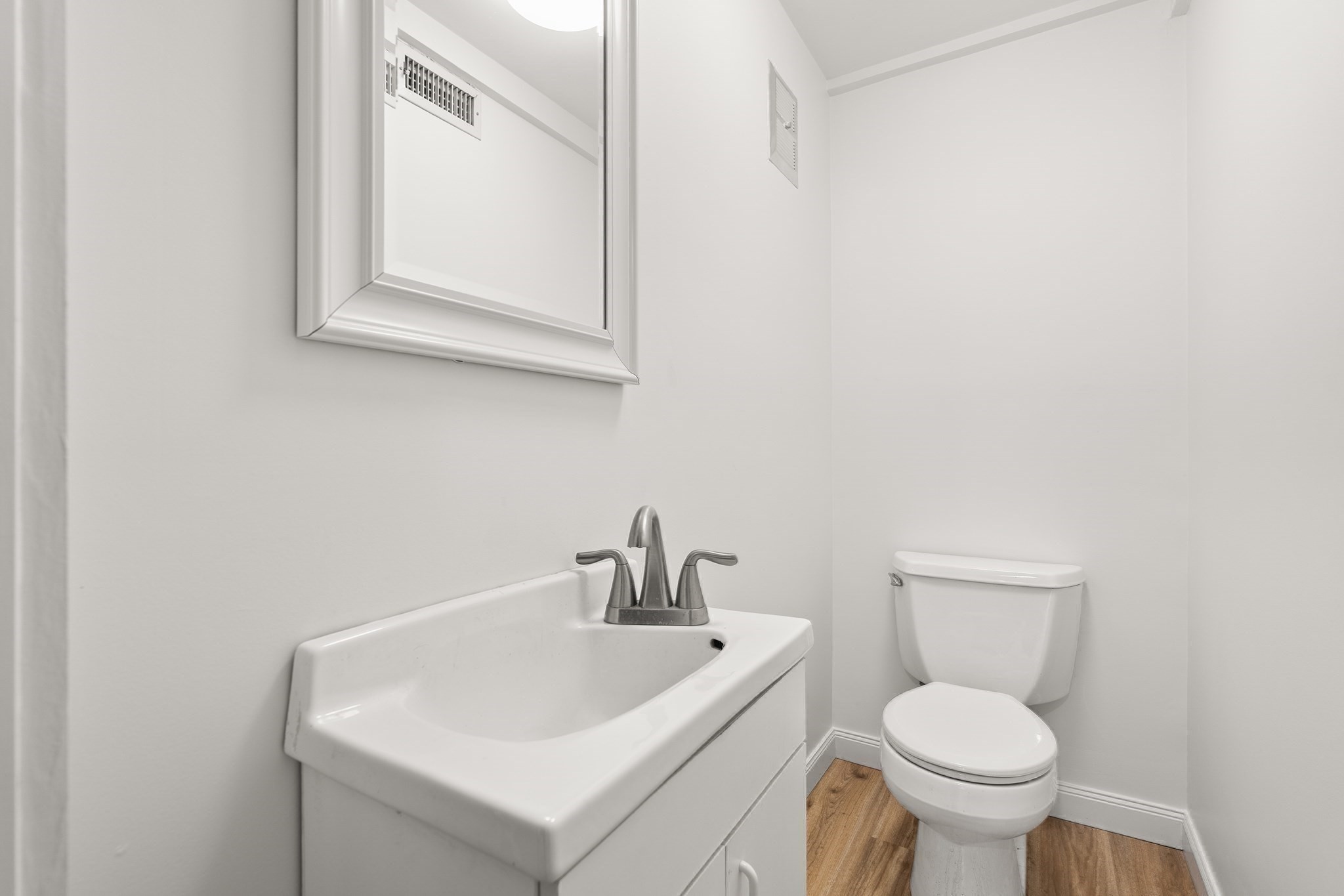 742 Massachusetts Ave # 1b Property Photo 22