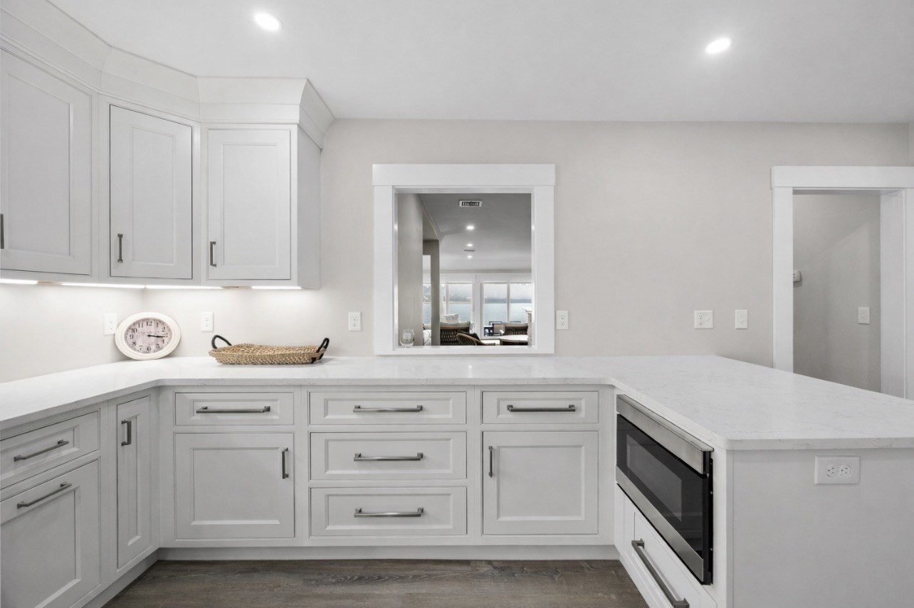 24 Cove St Property Photo 6