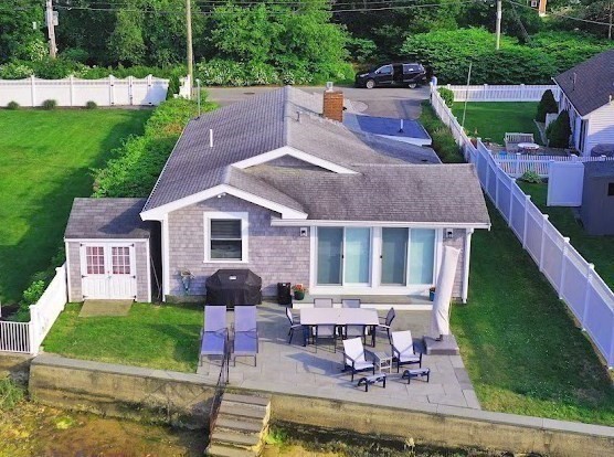 24 Cove St Property Photo 29