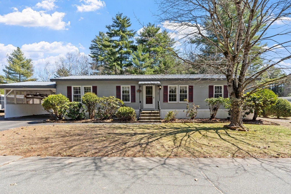 74 Earl Drive Property Photo 1