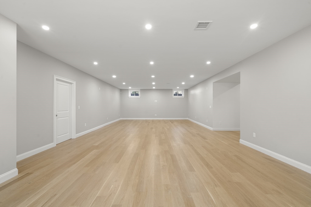 1 Tuttle Lane Property Photo 31