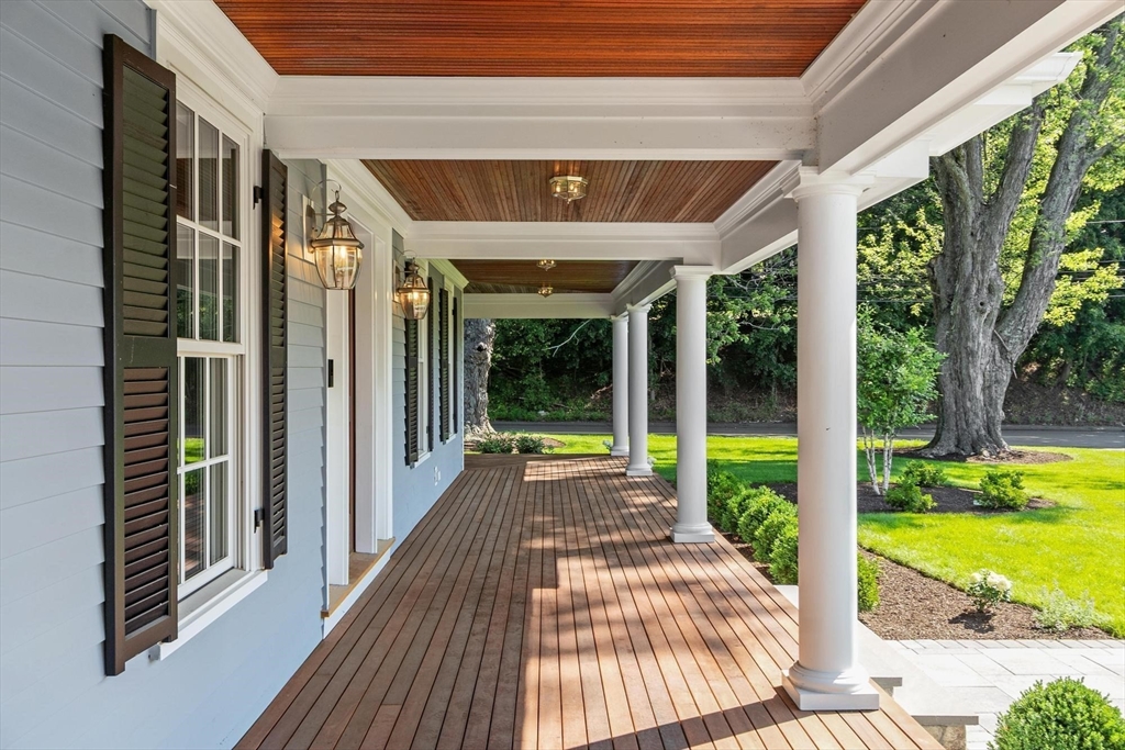 1 Tuttle Lane Property Photo 33