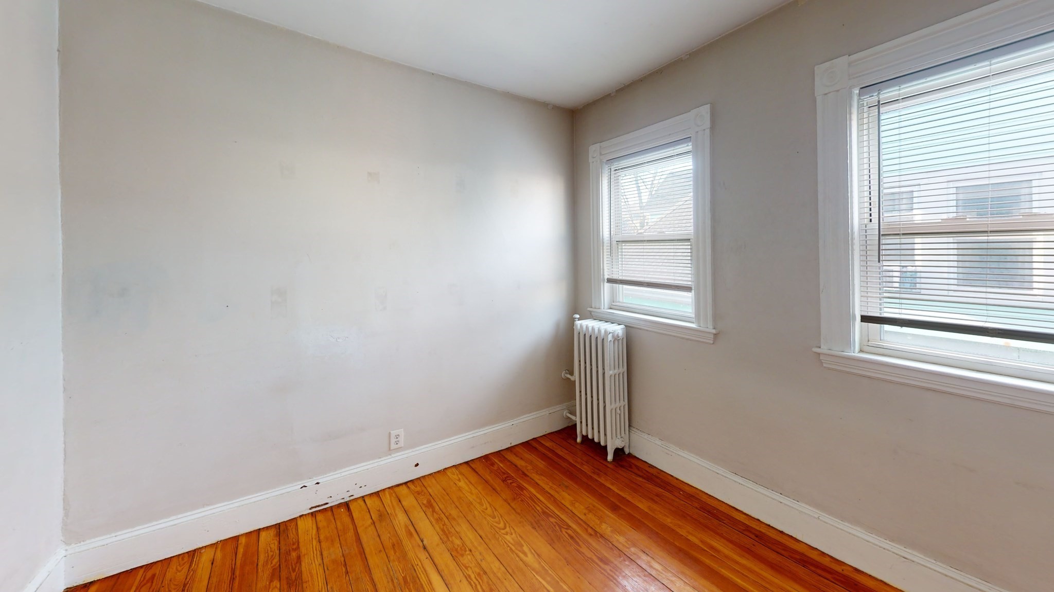 35 Hewins St # 3 Property Photo 4