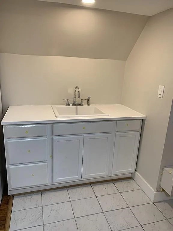 35 Hewins St # 3 Property Photo 12