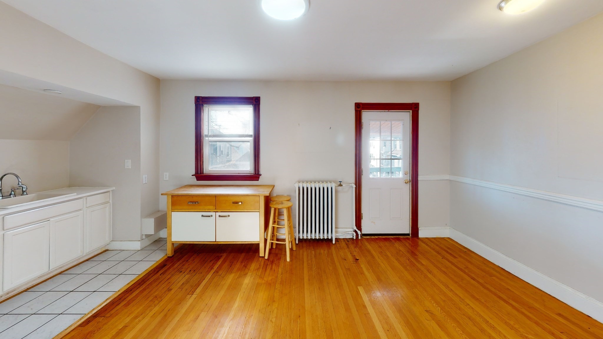 35 Hewins St # 3 Property Photo 13