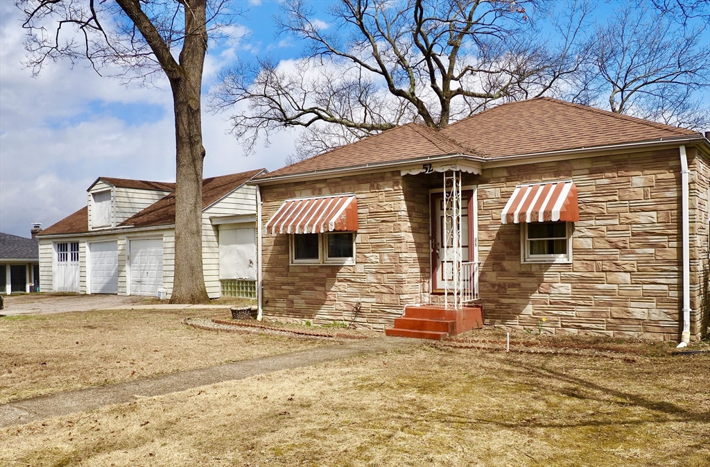 52 Marguerite St. Property Photo 1