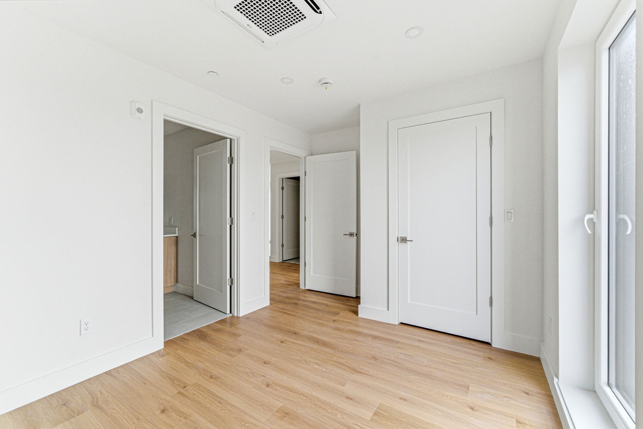 1035 Commonwealth Ave # 501 Property Photo 14