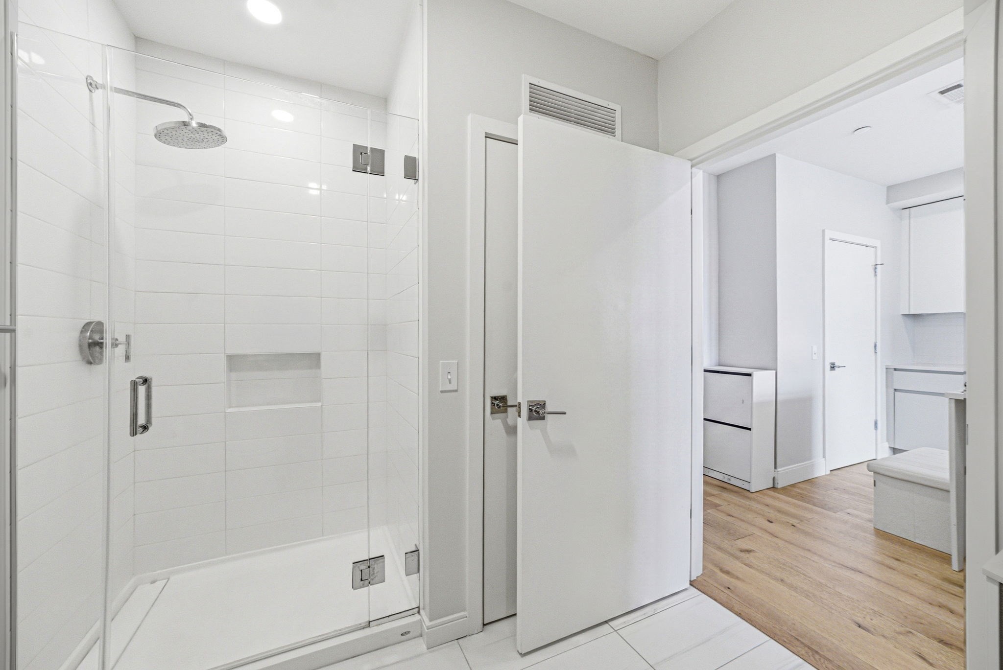 191 Washington St # 413 Property Photo 24