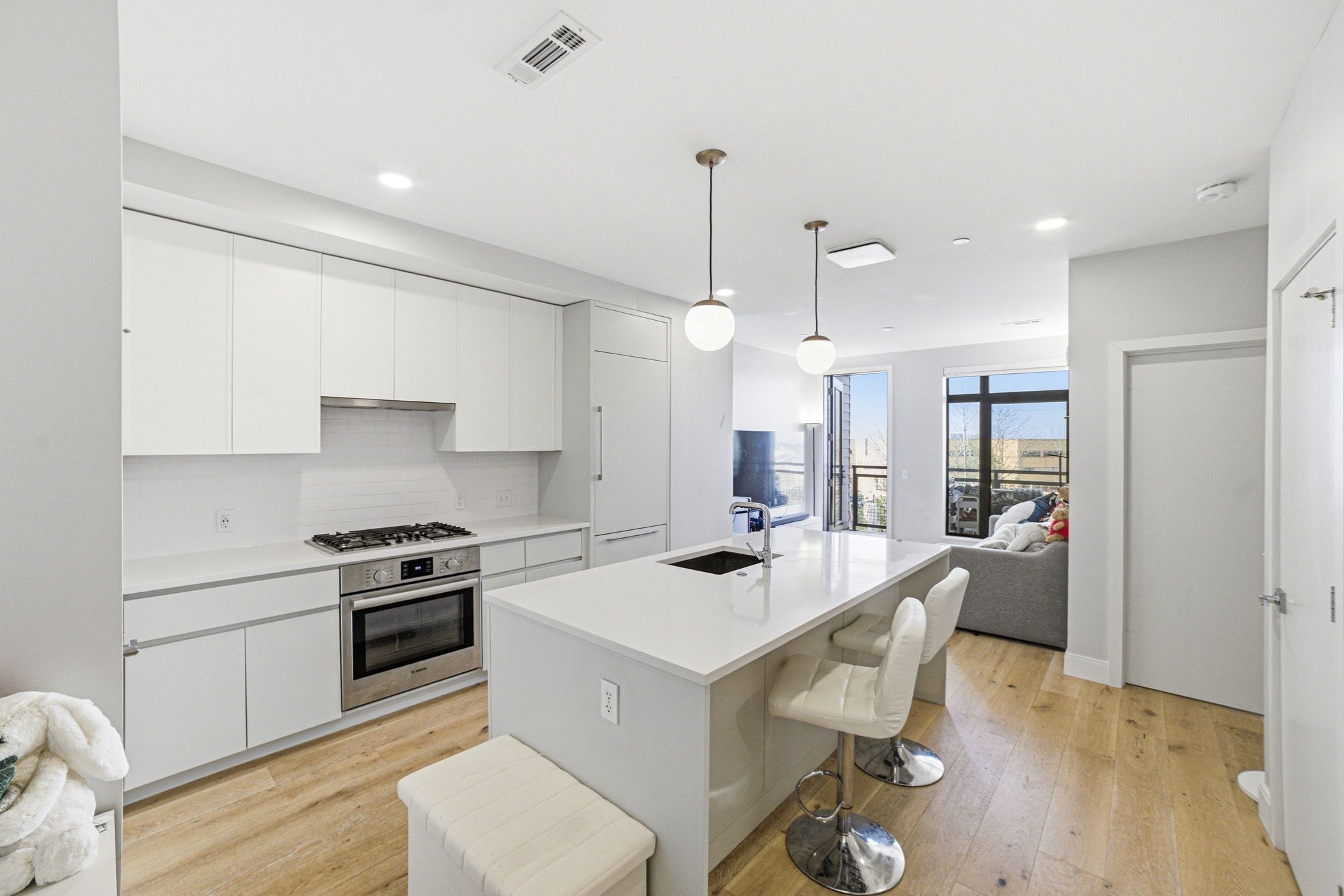 191 Washington St # 413 Property Photo 25