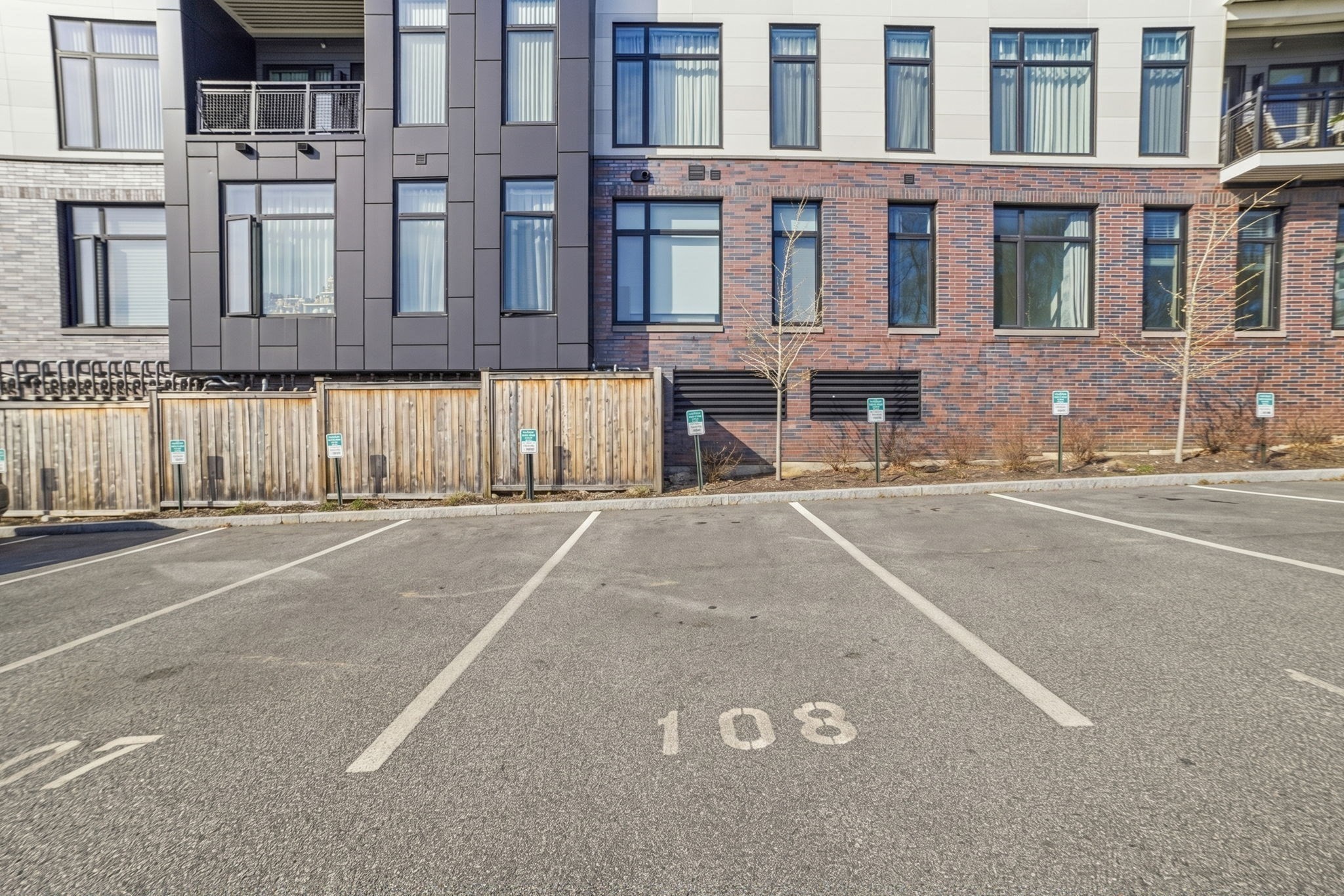 191 Washington St # 413 Property Photo 40