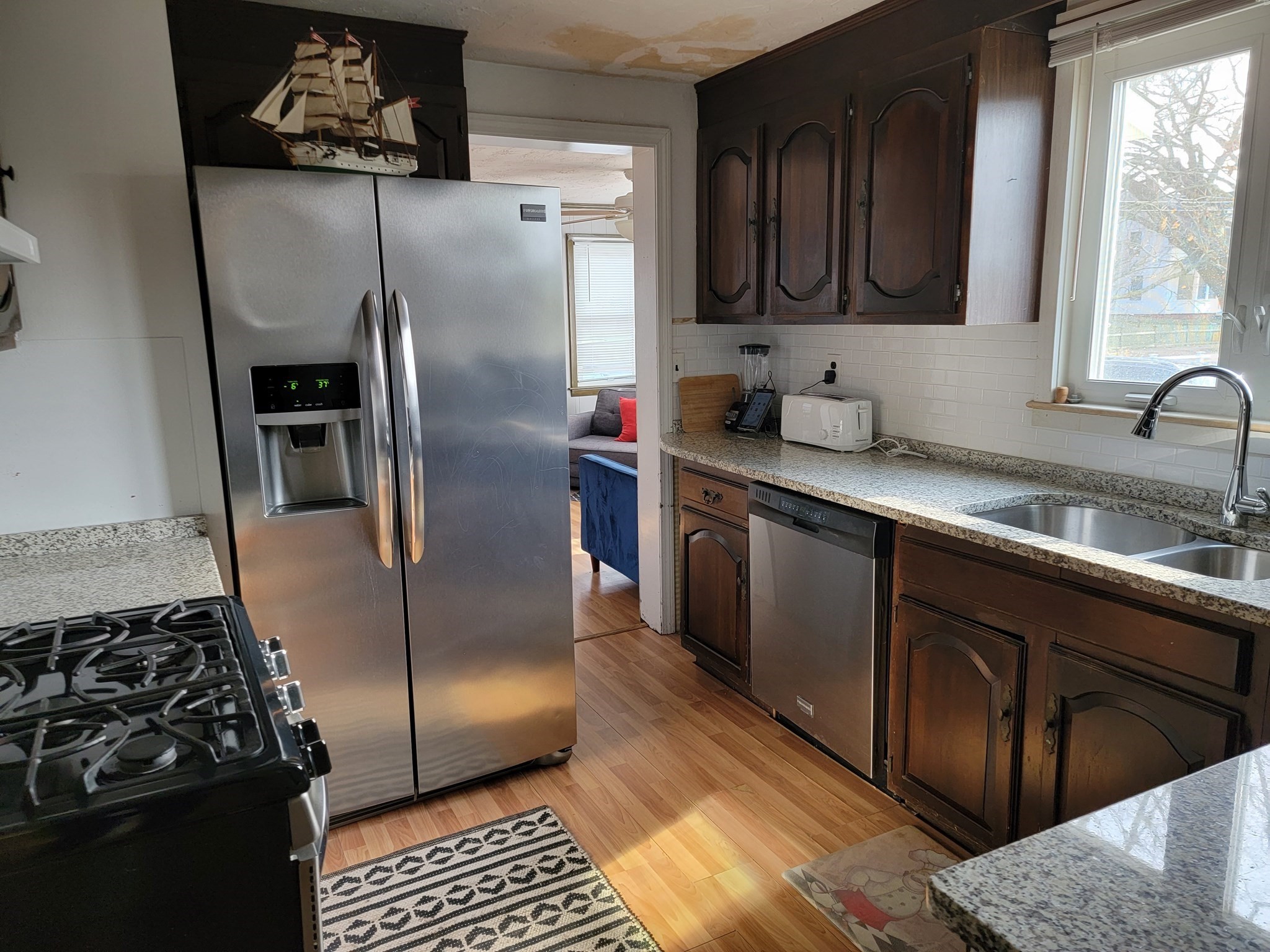 117 Depot St Property Photo 5