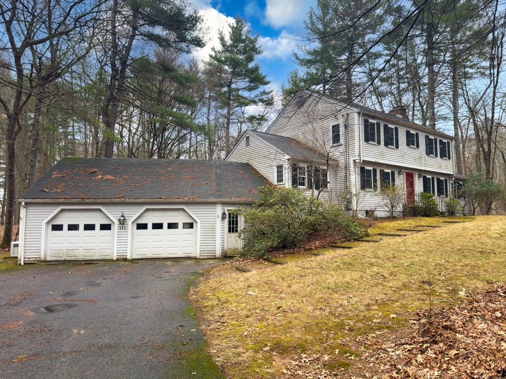 111 Log Hill Rd Property Photo 1