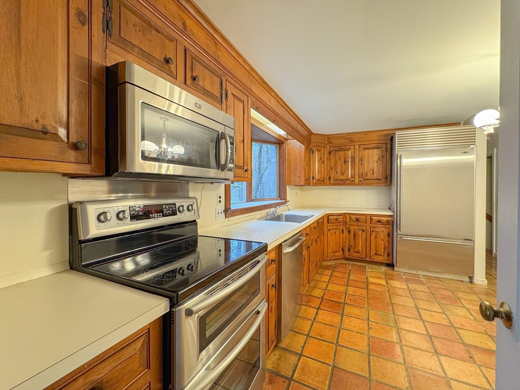 111 Log Hill Rd Property Photo 13