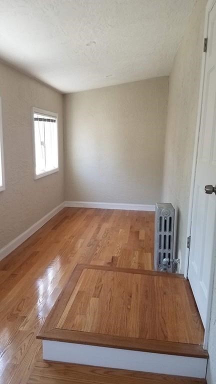 178-180 Waverley Ave # 178 Property Photo 6