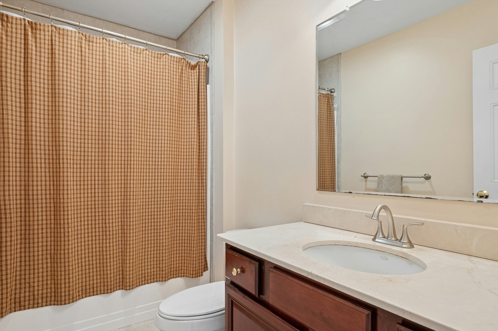 320 Lincoln Circle Property Photo 36