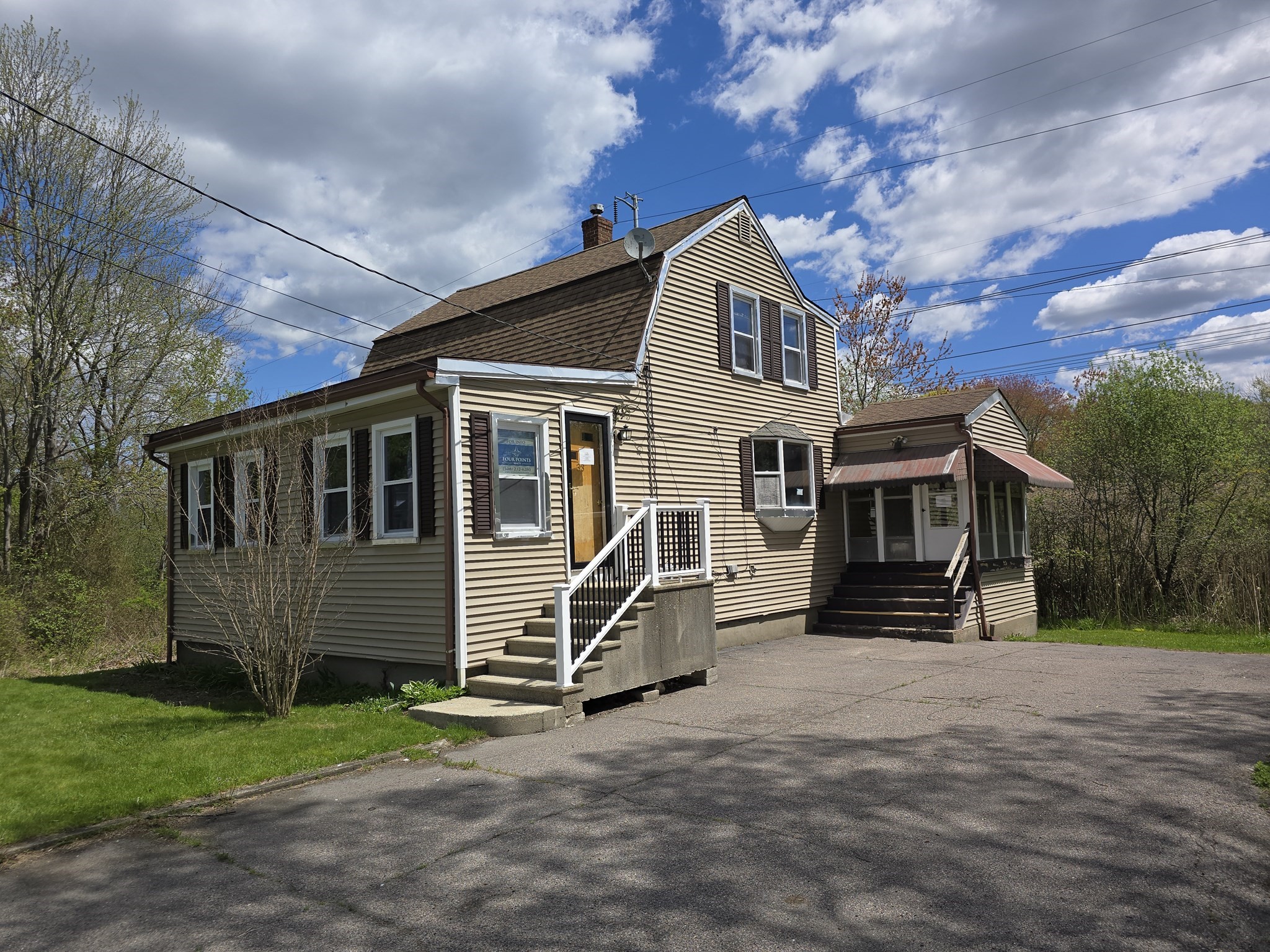 33 Hayes Ave Property Photo 2