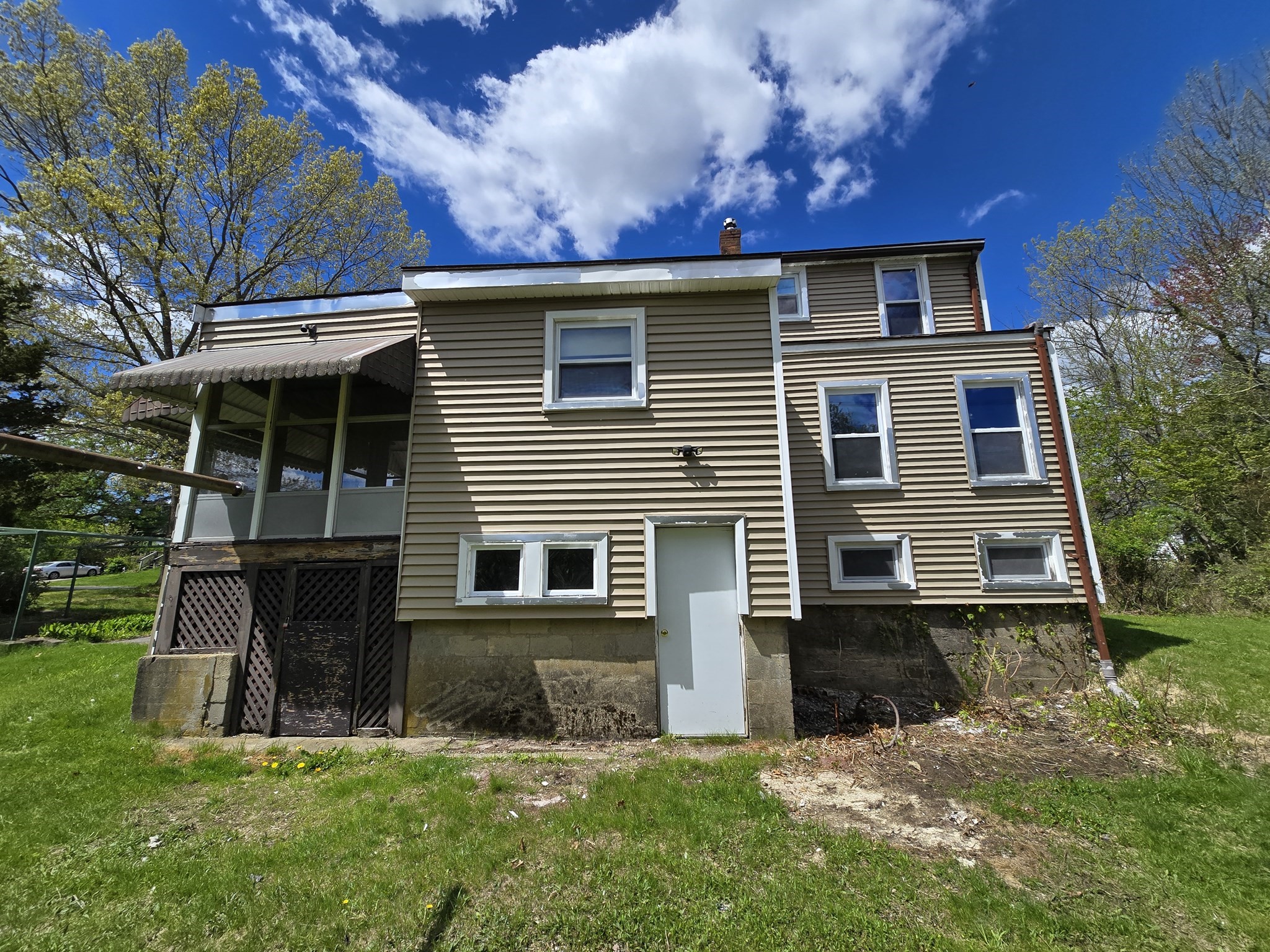 33 Hayes Ave Property Photo 3
