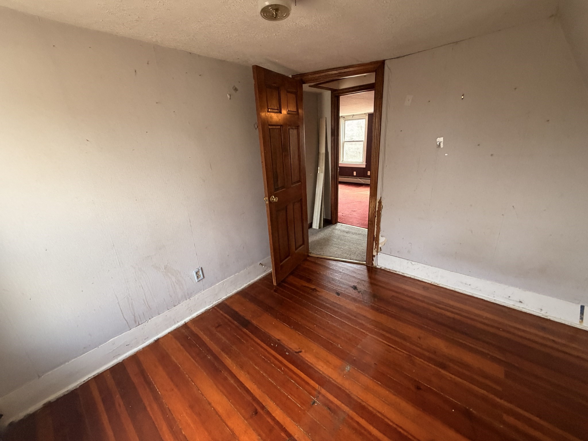 33 Hayes Ave Property Photo 13
