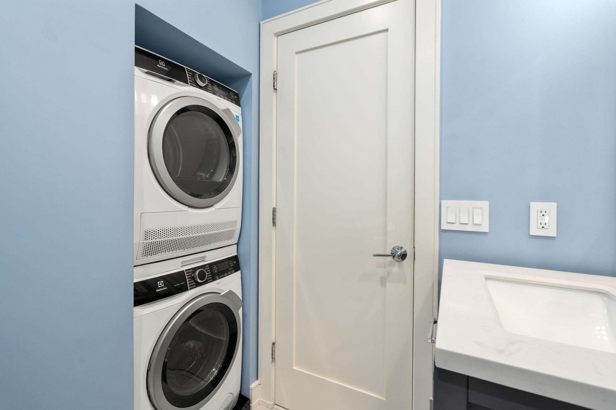 53 Chandler St # 3 Property Photo 14