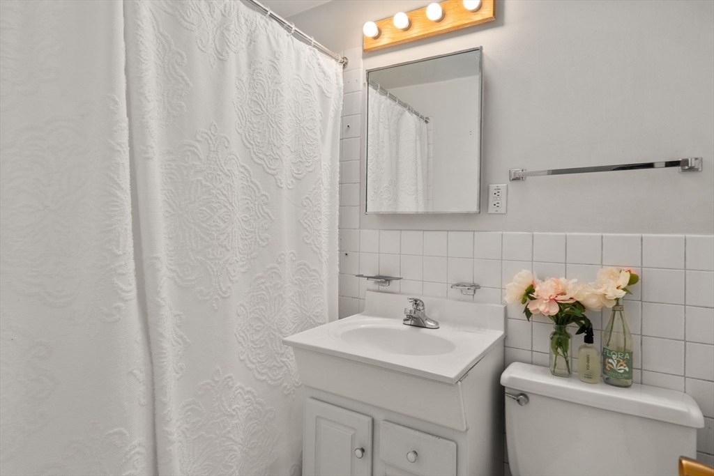 17 Bowdoin St Property Photo 7