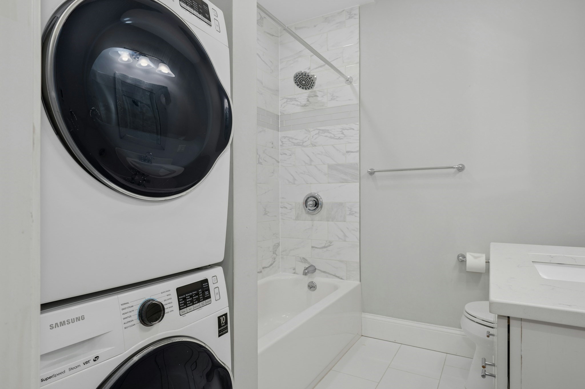 140 Main St # B Property Photo 21
