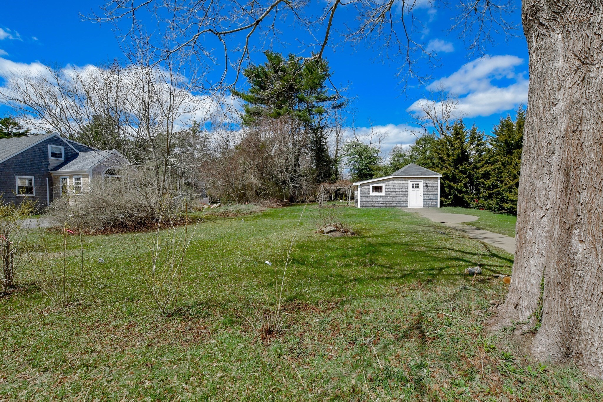 586-b Front Street/briggs Ter. Property Photo 5