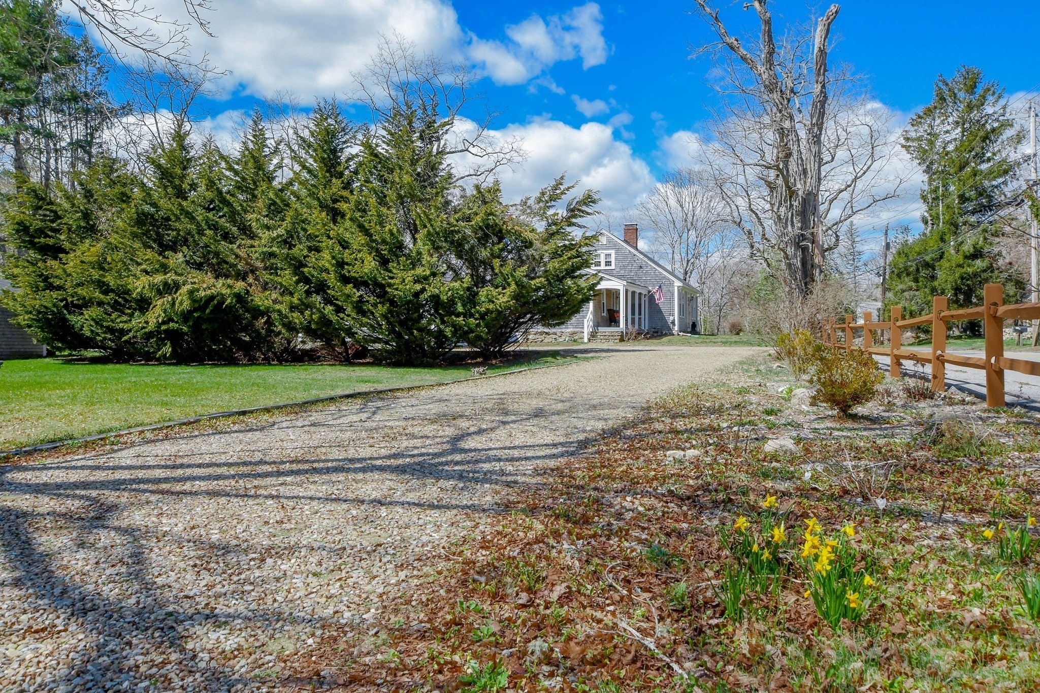 586-b Front Street/briggs Ter. Property Photo 7