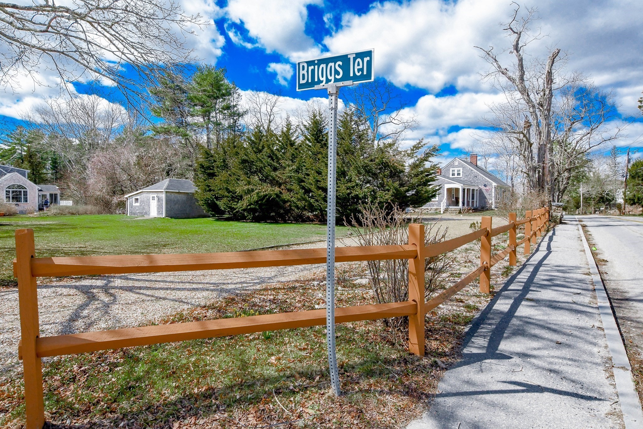586-b Front Street/briggs Ter. Property Photo 10