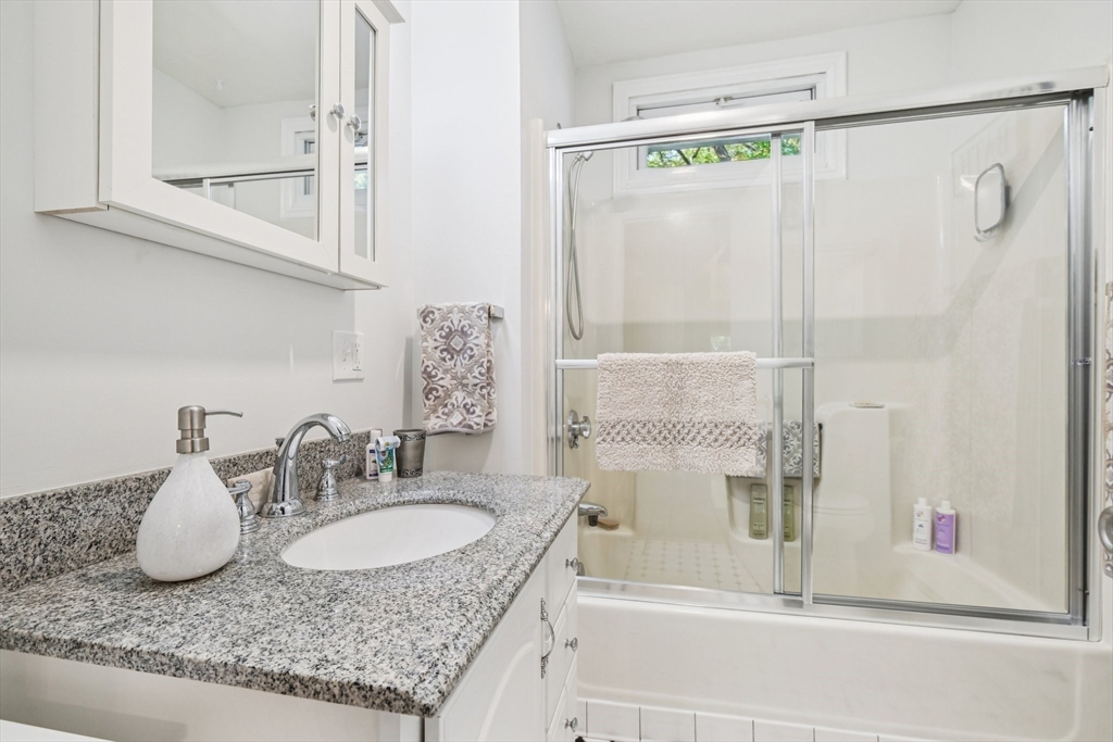 39 Water Street Property Photo 30