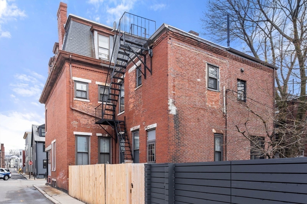 124 F St Property Photo 6