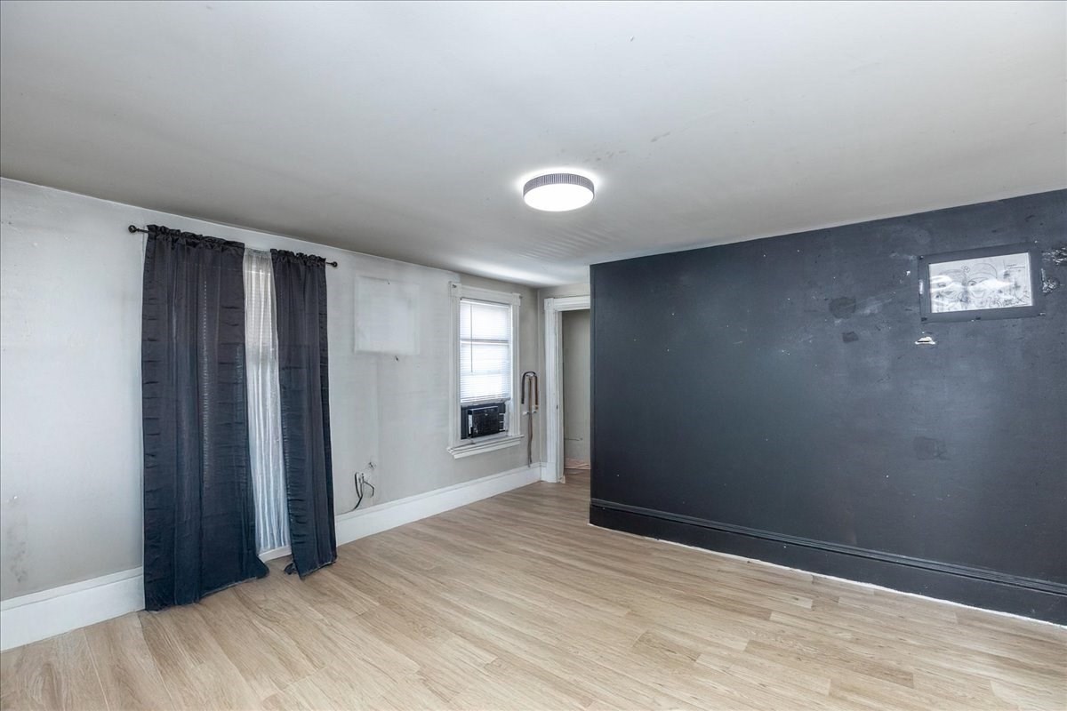 10 Green St Property Photo 20