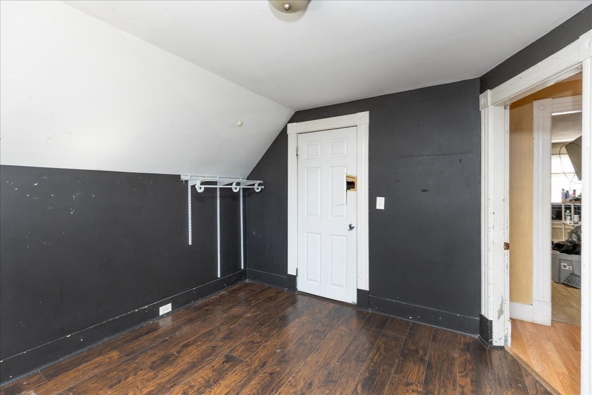 10 Green St Property Photo 24