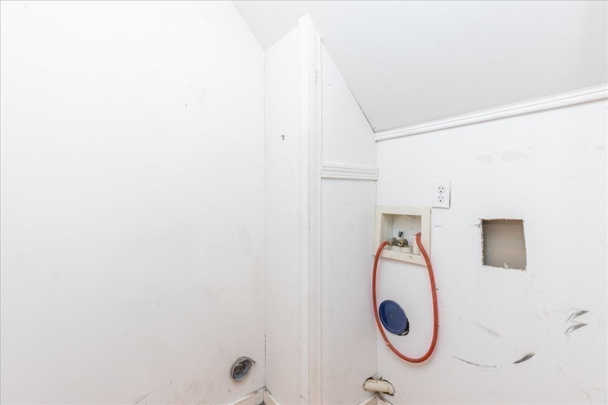 10 Green St Property Photo 25