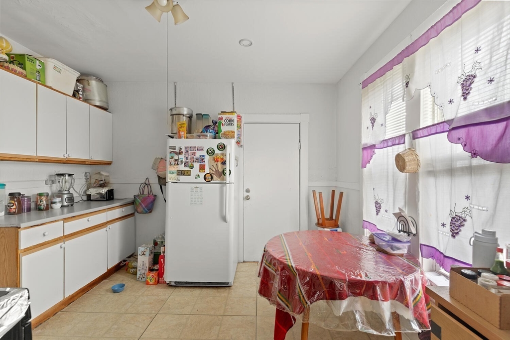 22 Elm St Property Photo 6