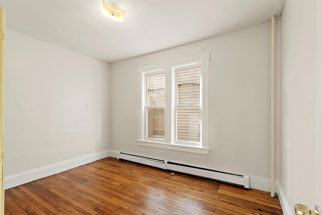 22 Elm St Property Photo 14