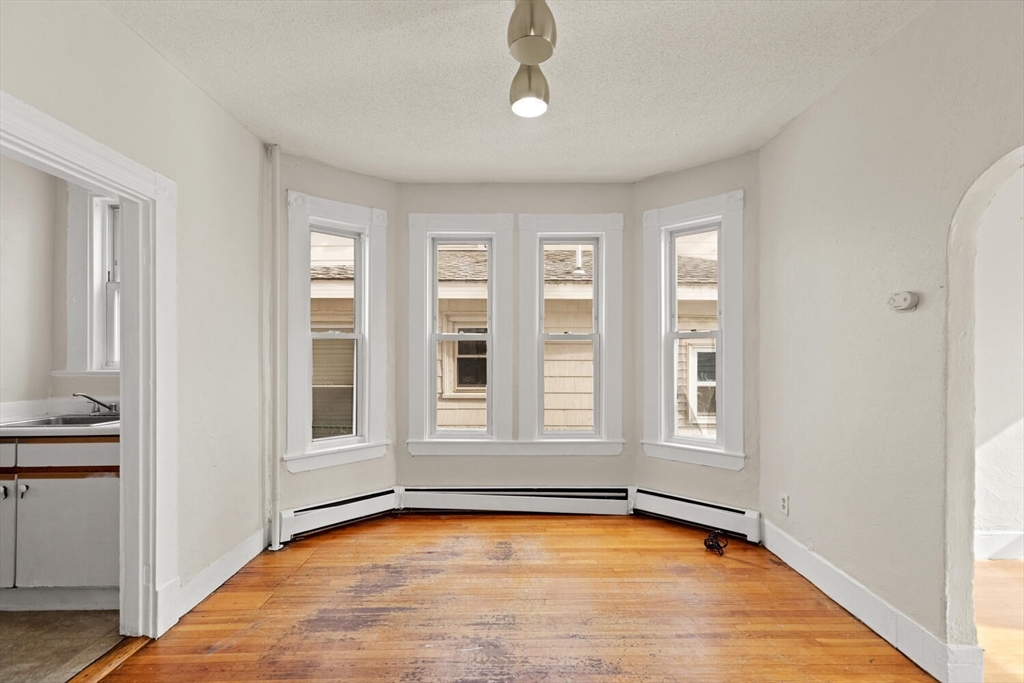 22 Elm St Property Photo 19