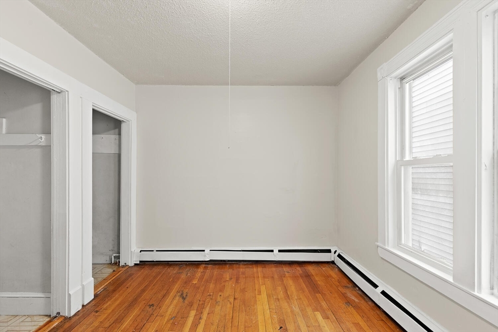 22 Elm St Property Photo 21