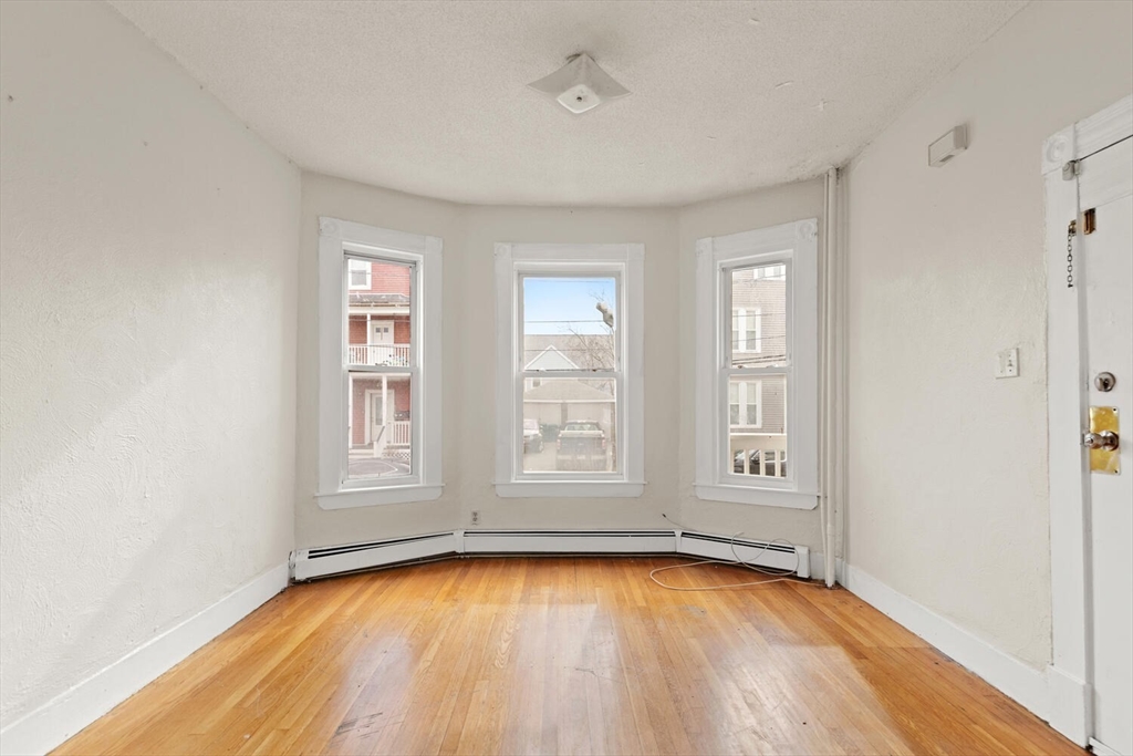 22 Elm St Property Photo 22