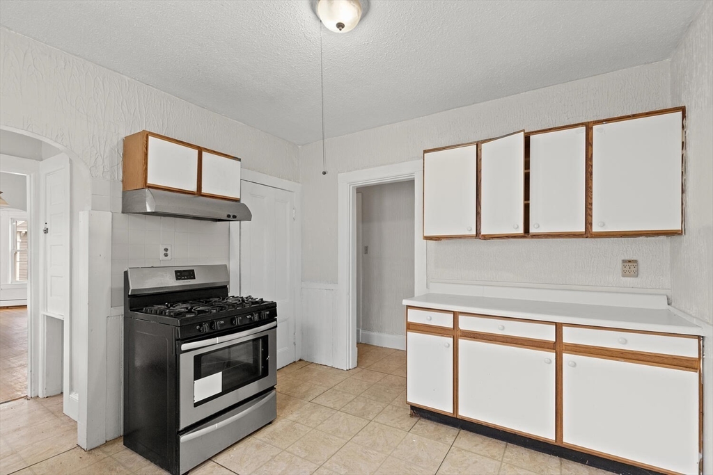 22 Elm St Property Photo 26