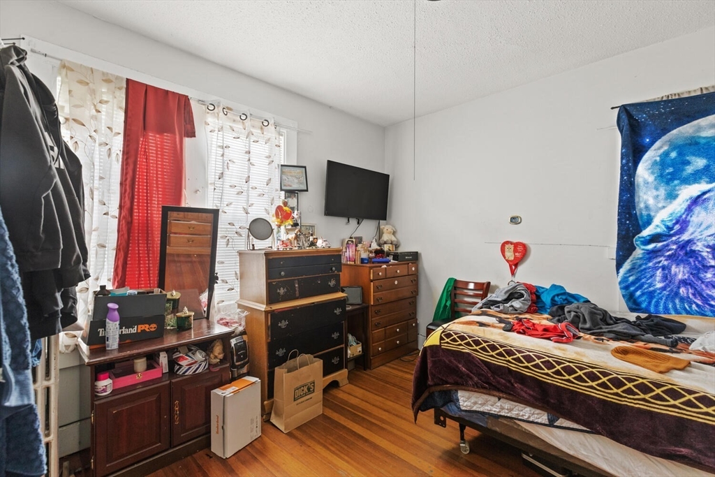 22 Elm St Property Photo 31