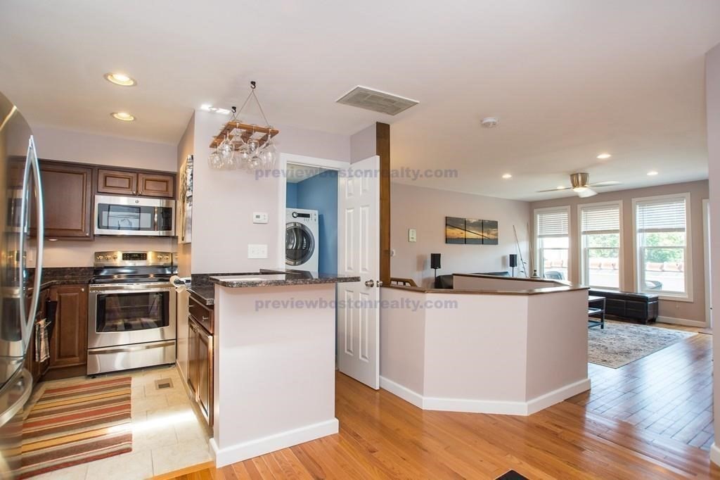29 Brainerd Road # 304 Property Photo 1