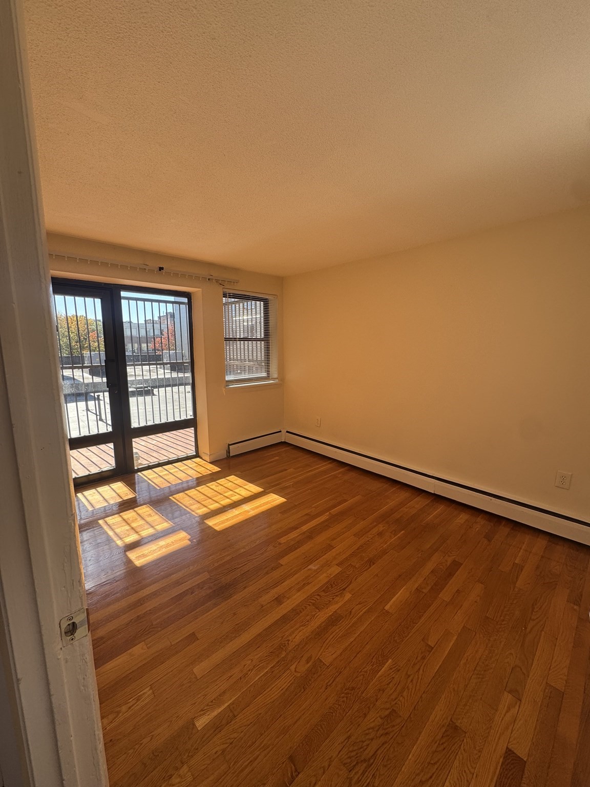 1039 Commonwealth Ave # 18 Property Photo 4