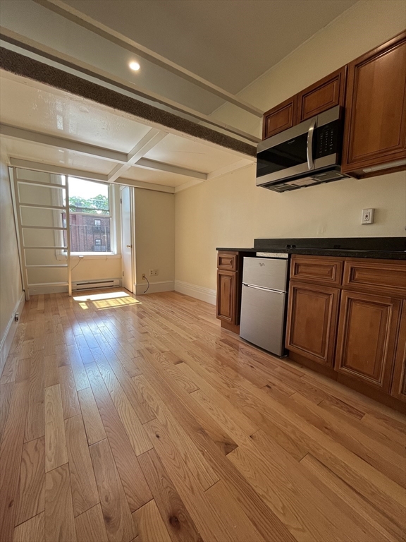 507 Beacon # 11 Property Photo 2