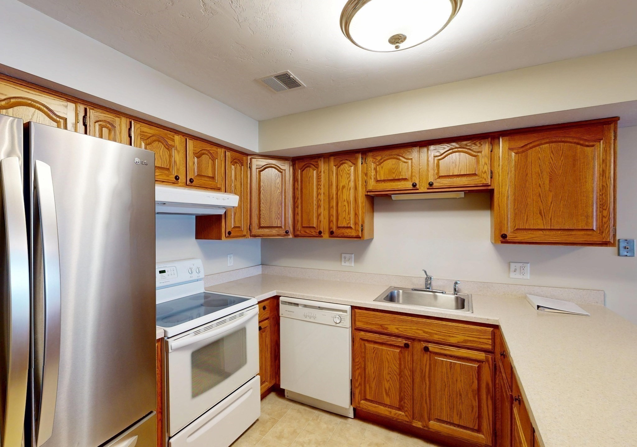 23 Greenleaves Drive # 105 Property Photo 6