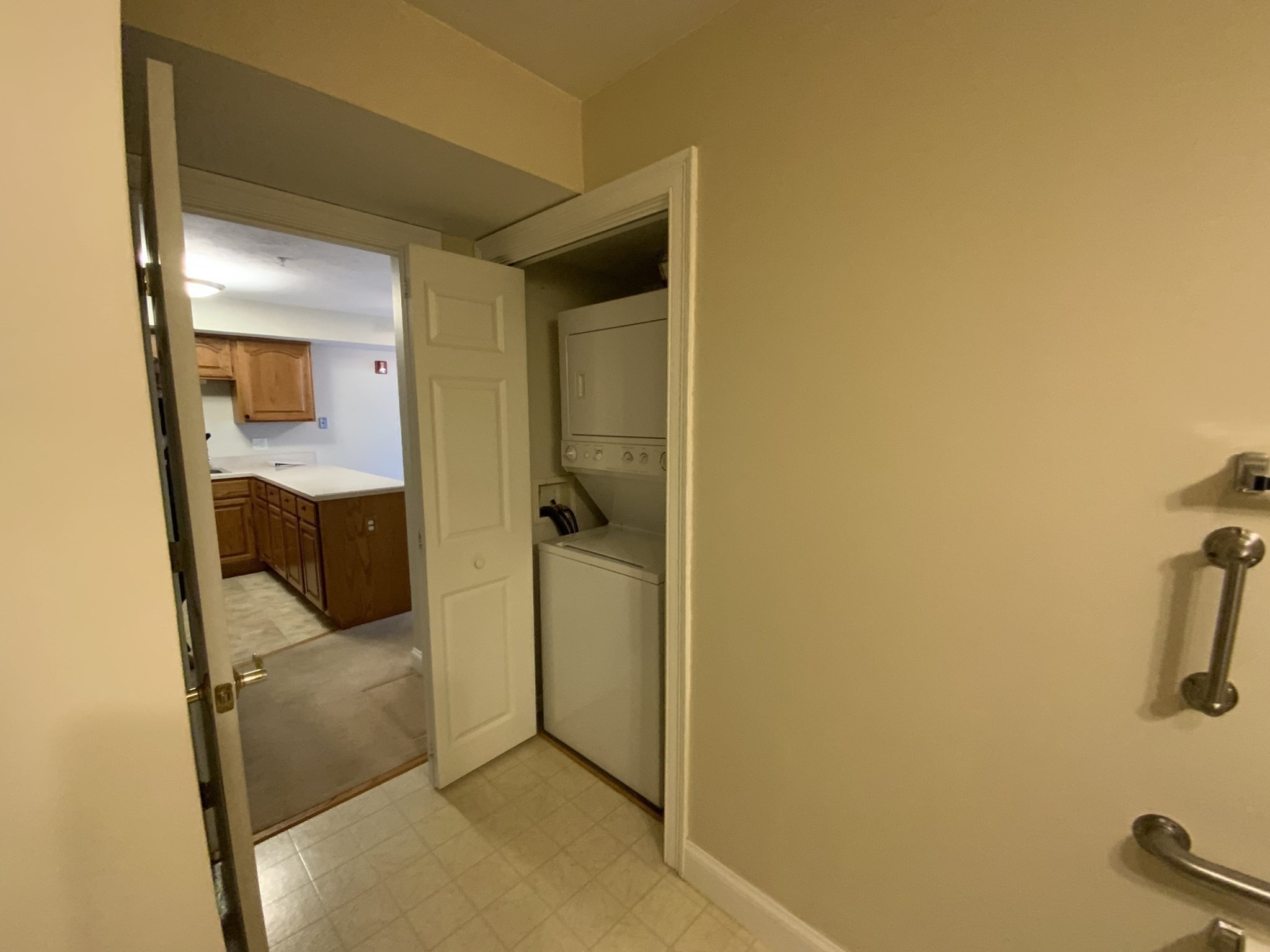 23 Greenleaves Drive # 105 Property Photo 14