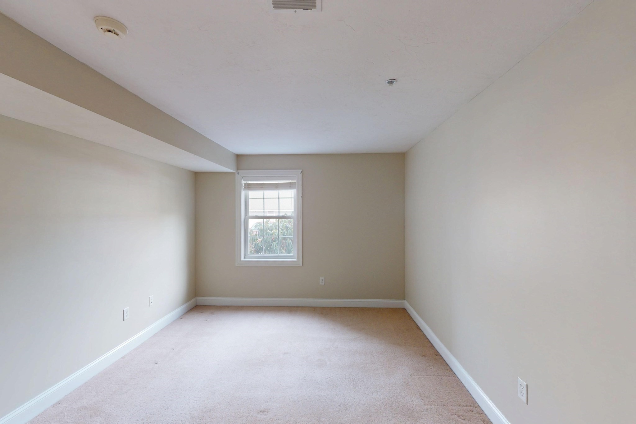 23 Greenleaves Drive # 105 Property Photo 17