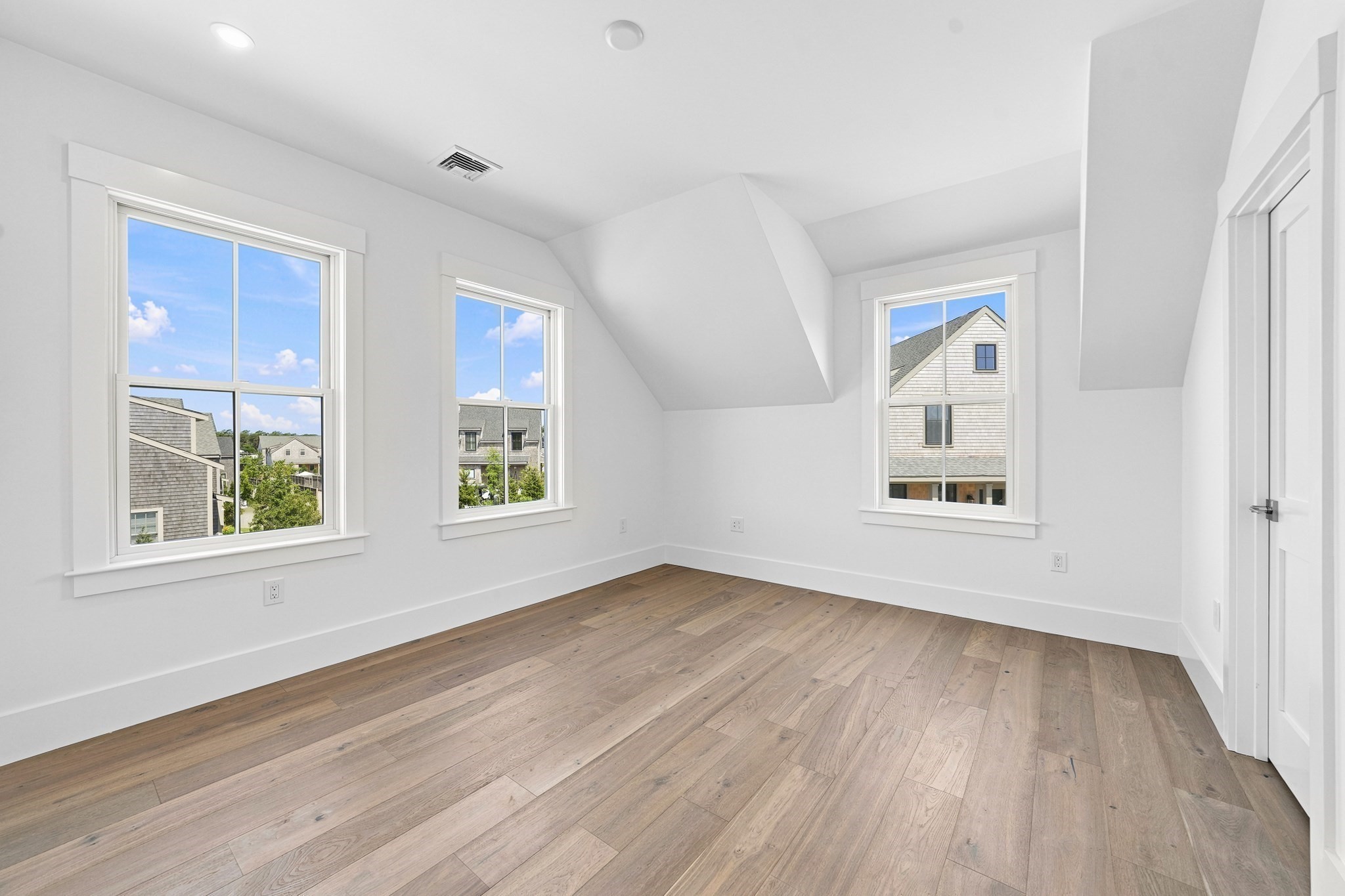 18 Honeysuckle Drive Property Photo 17