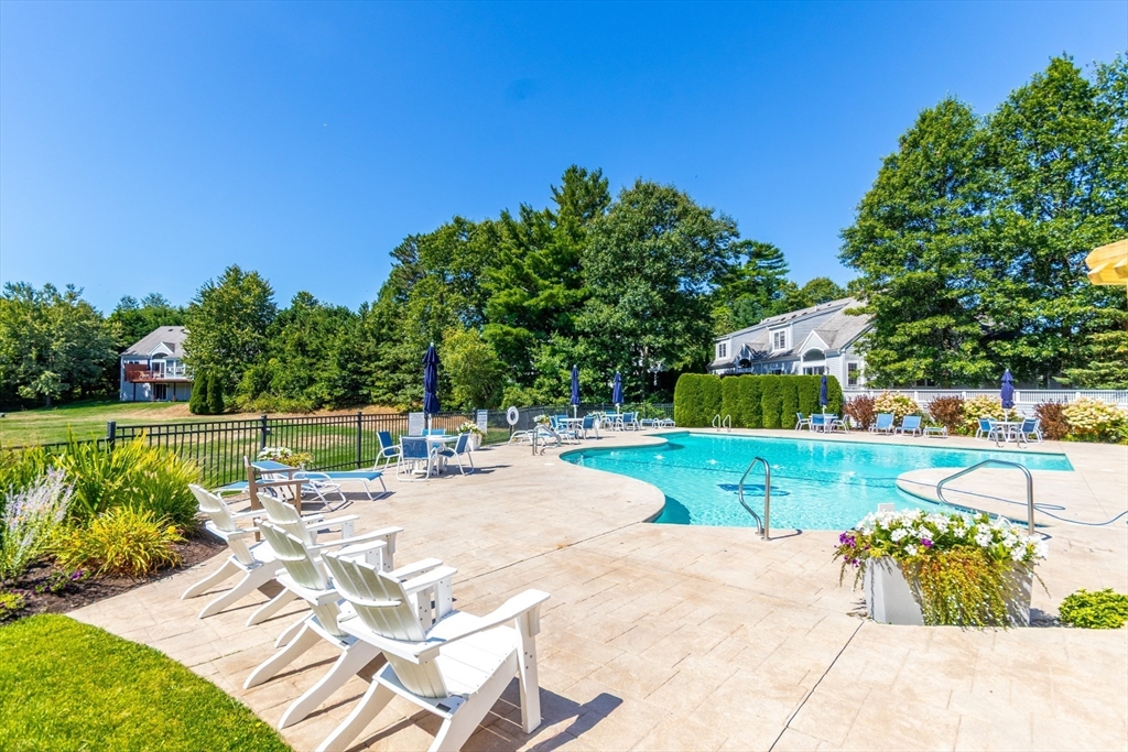 13 Hollyhock Knoll Ct # 13 Property Photo 37