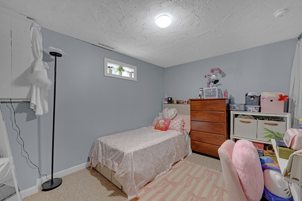 23 Chartier Ln Property Photo 12